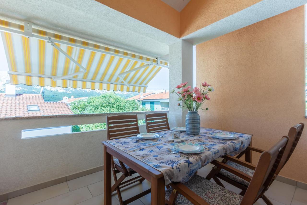 Apartments Ema & Mislav With Terrace บัชกา ภายนอก รูปภาพ